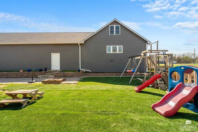 3673 Stewart Farm Road, Wamego, KS 66547