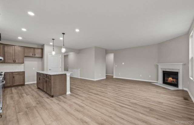 16104 Conifer Lane, Clinton Charter Township, MI 48038