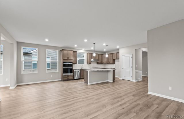 16104 Conifer Lane, Clinton Charter Township, MI 48038