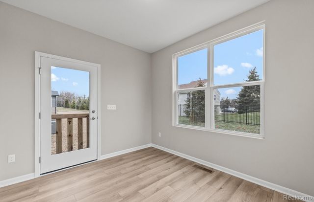 16104 Conifer Lane, Clinton Charter Township, MI 48038