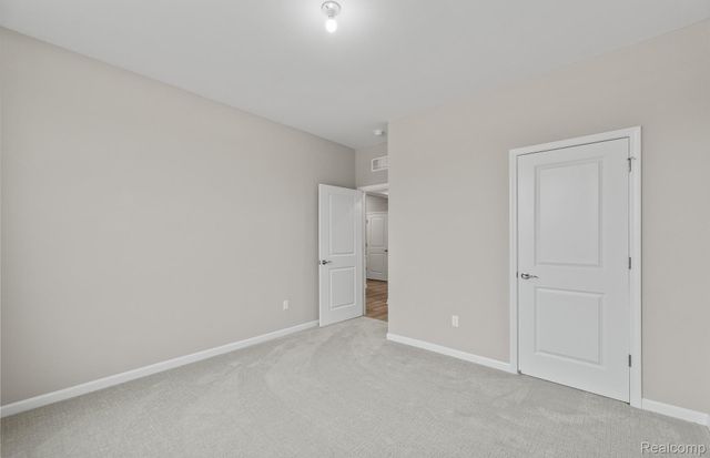 16104 Conifer Lane, Clinton Charter Township, MI 48038