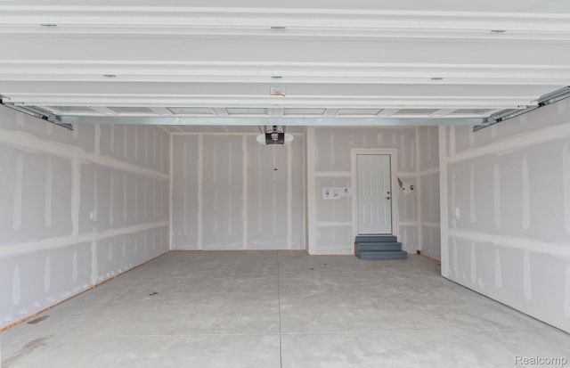 16104 Conifer Lane, Clinton Charter Township, MI 48038