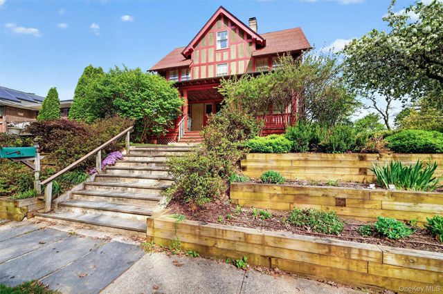 34 Winnebago Road, Yonkers, NY 10710