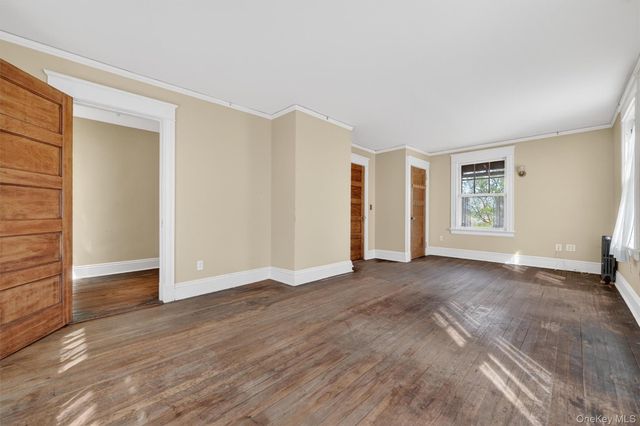 34 Winnebago Road, Yonkers, NY 10710
