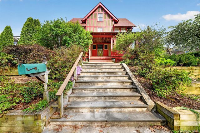 34 Winnebago Road, Yonkers, NY 10710