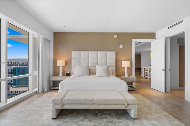 102 24th St PH-1706, Miami Beach, FL 33139