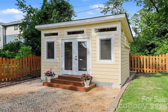 2120 Highland Street, Charlotte, NC 28208