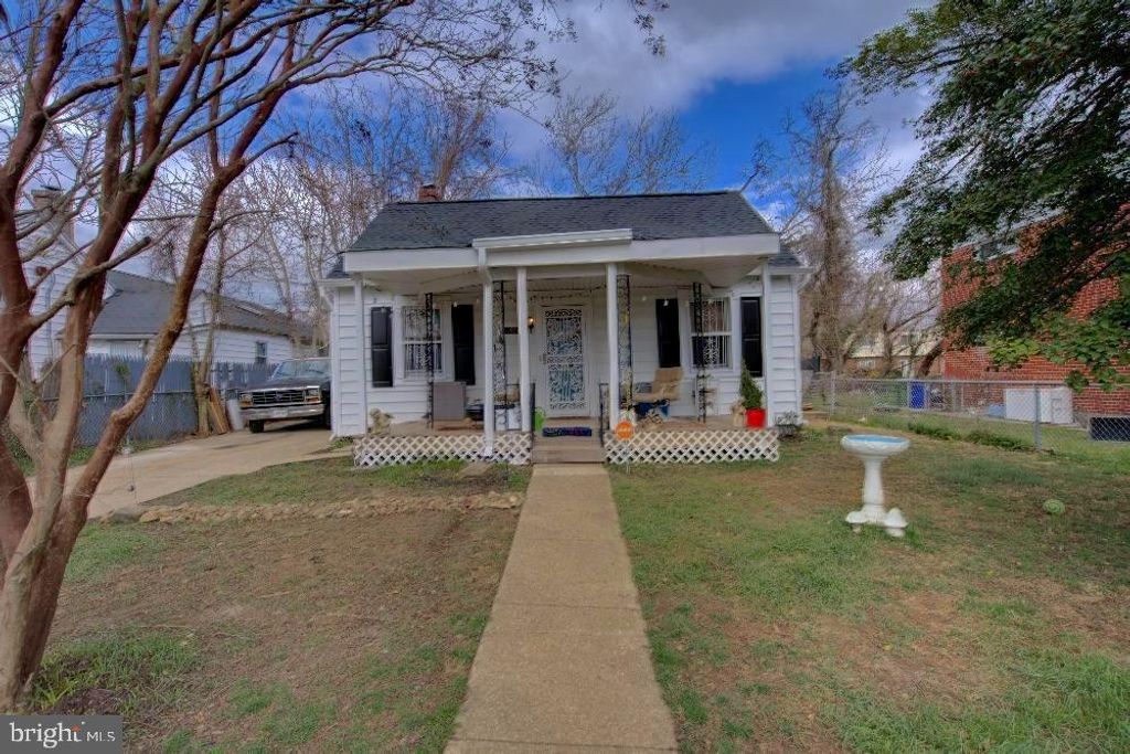 2924 VIRGINIA AVE, Baltimore, MD 21215