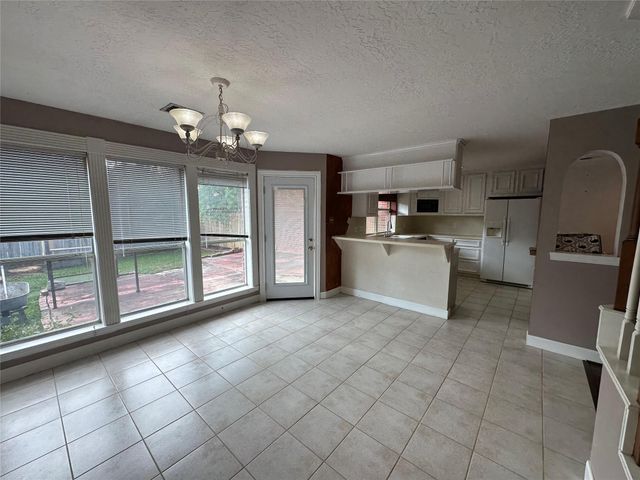 443 N Rivershire Drive, Conroe, TX 77304