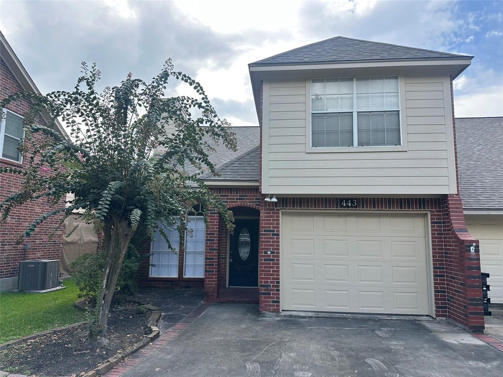 443 N Rivershire Drive, Conroe, TX 77304