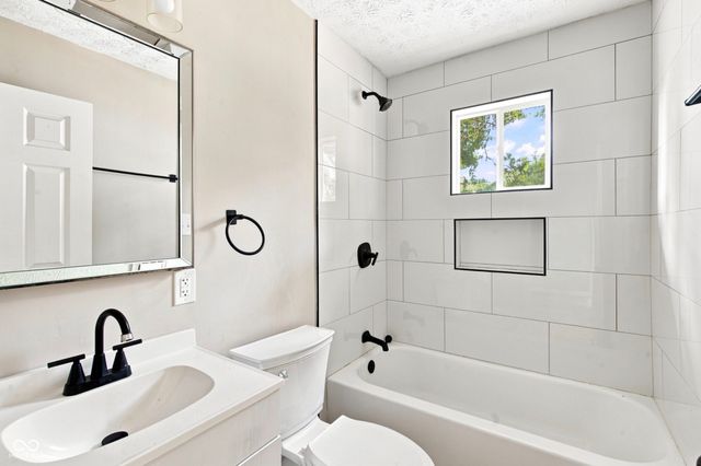 6120 E 24th Street, Indianapolis, IN 46219