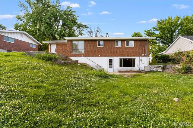 10 Media Drive, St Louis, MO 63146