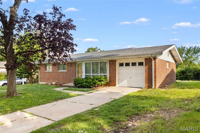 10 Media Drive, St Louis, MO 63146