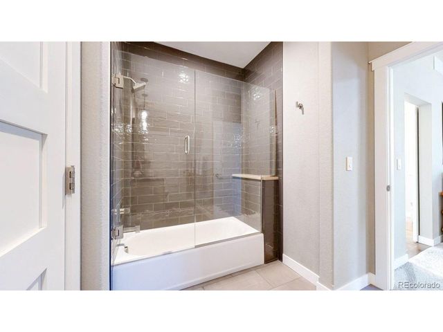 726 6th St, Berthoud, CO 80513