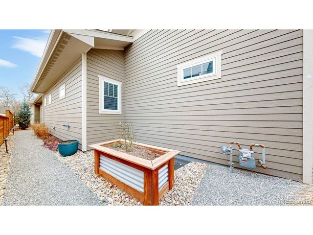 726 6th St, Berthoud, CO 80513