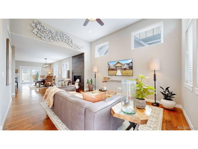 726 6th St, Berthoud, CO 80513