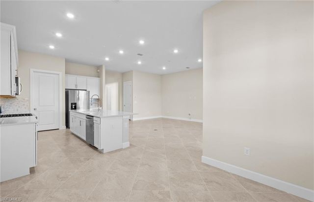 7136 Chapel Creek LN, North Fort Myers, FL 33917