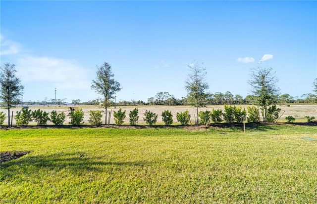 7136 Chapel Creek LN, North Fort Myers, FL 33917