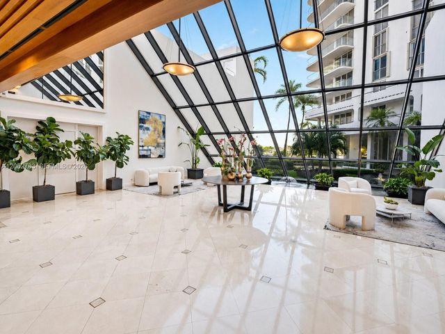 19707 Turnberry Way 7F, Aventura, FL 33180