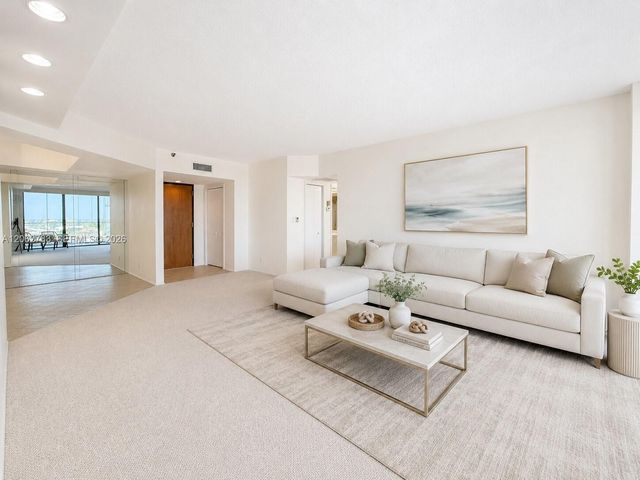 19707 Turnberry Way 7F, Aventura, FL 33180