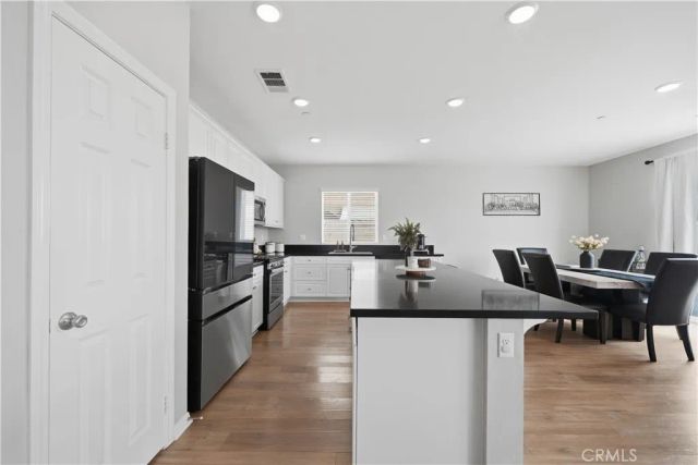 581 Pooish, San Jacinto, CA 92582