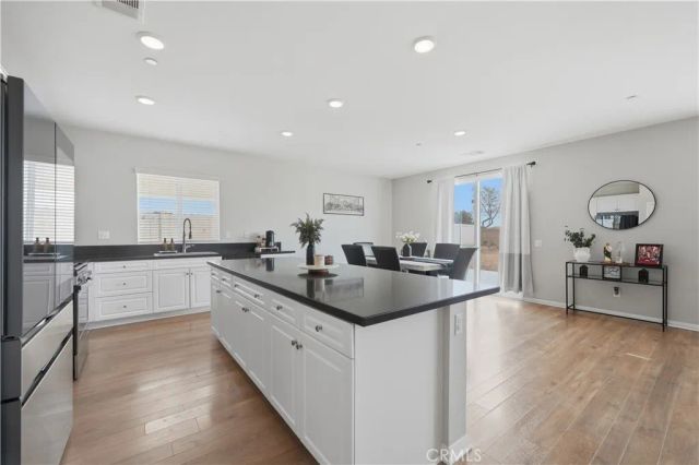 581 Pooish, San Jacinto, CA 92582