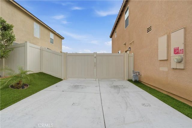 581 Pooish, San Jacinto, CA 92582