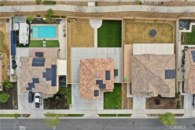581 Pooish, San Jacinto, CA 92582