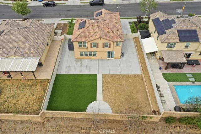581 Pooish, San Jacinto, CA 92582