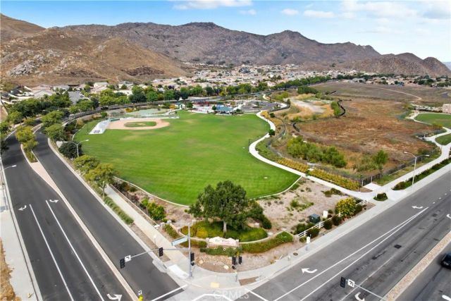 581 Pooish, San Jacinto, CA 92582