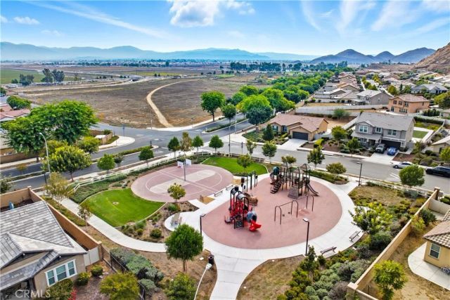 581 Pooish, San Jacinto, CA 92582