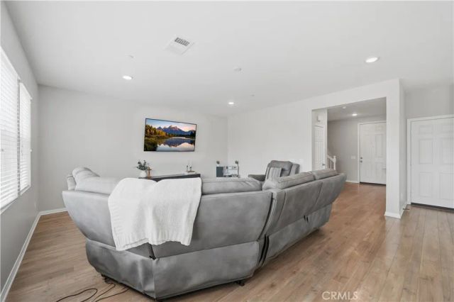 581 Pooish, San Jacinto, CA 92582