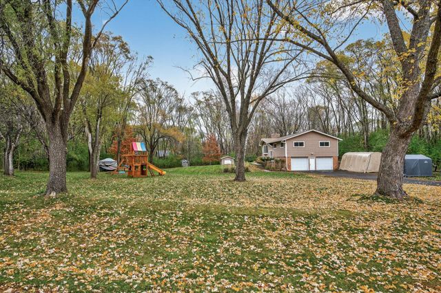 861 Willow Ridge 1, Hudson, WI 54016