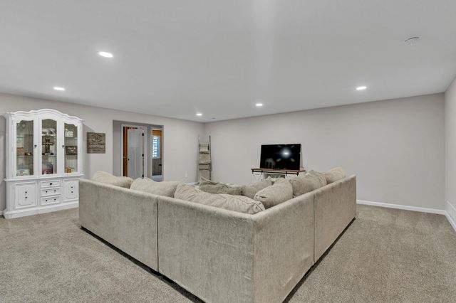 291 W Dusk Dr, Rose Hill, KS 67133