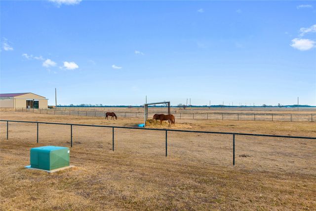 2290 Brooks Lane, Sadler, TX 76264