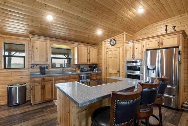 2290 Brooks Lane, Sadler, TX 76264