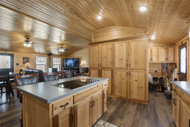 2290 Brooks Lane, Sadler, TX 76264