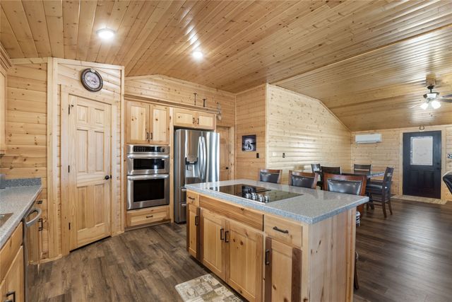 2290 Brooks Lane, Sadler, TX 76264