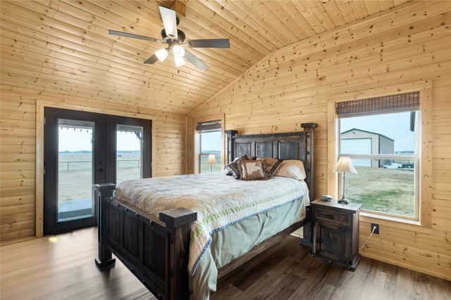 2290 Brooks Lane, Sadler, TX 76264