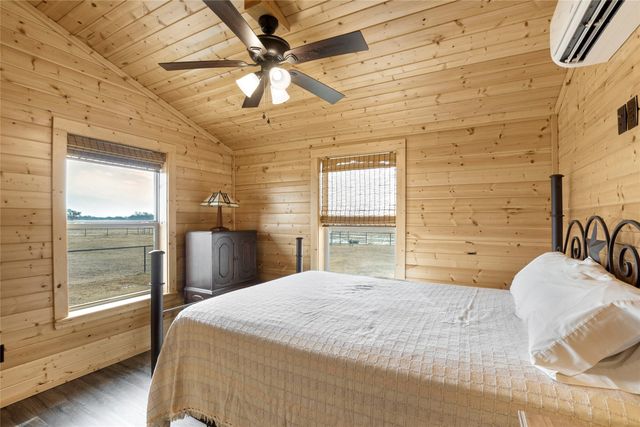 2290 Brooks Lane, Sadler, TX 76264