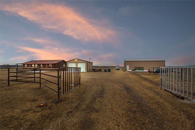 2290 Brooks Lane, Sadler, TX 76264