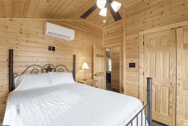 2290 Brooks Lane, Sadler, TX 76264