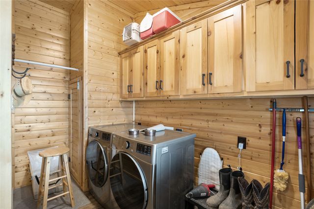 2290 Brooks Lane, Sadler, TX 76264