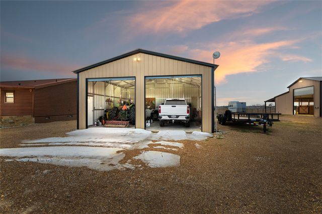 2290 Brooks Lane, Sadler, TX 76264