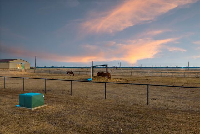 2290 Brooks Lane, Sadler, TX 76264