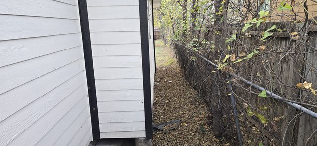 405 6th Street, Grand Prairie, TX 75051