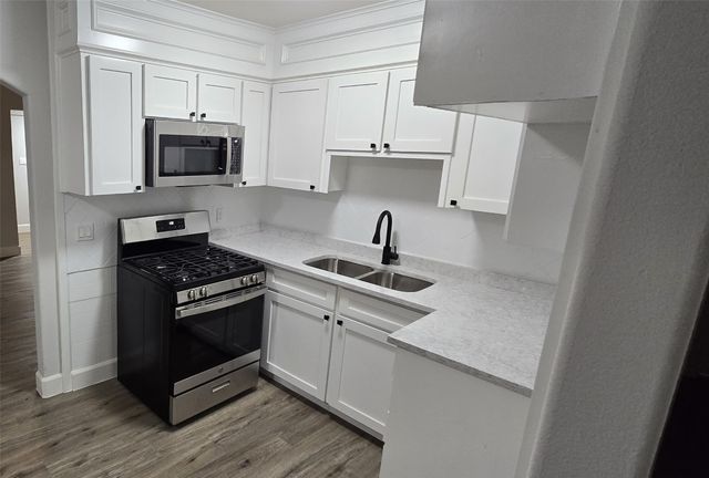 405 6th Street, Grand Prairie, TX 75051