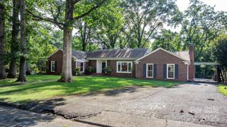 1615 Brentwood Drive, Newton, NC 28658