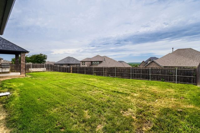 138 Fairweather Drive, Burleson, TX 76028