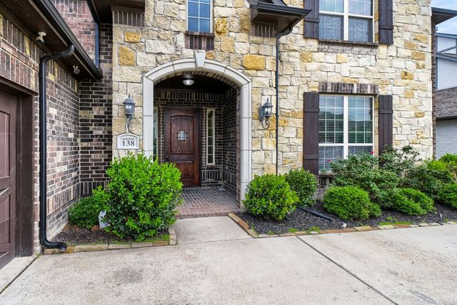 138 Fairweather Drive, Burleson, TX 76028